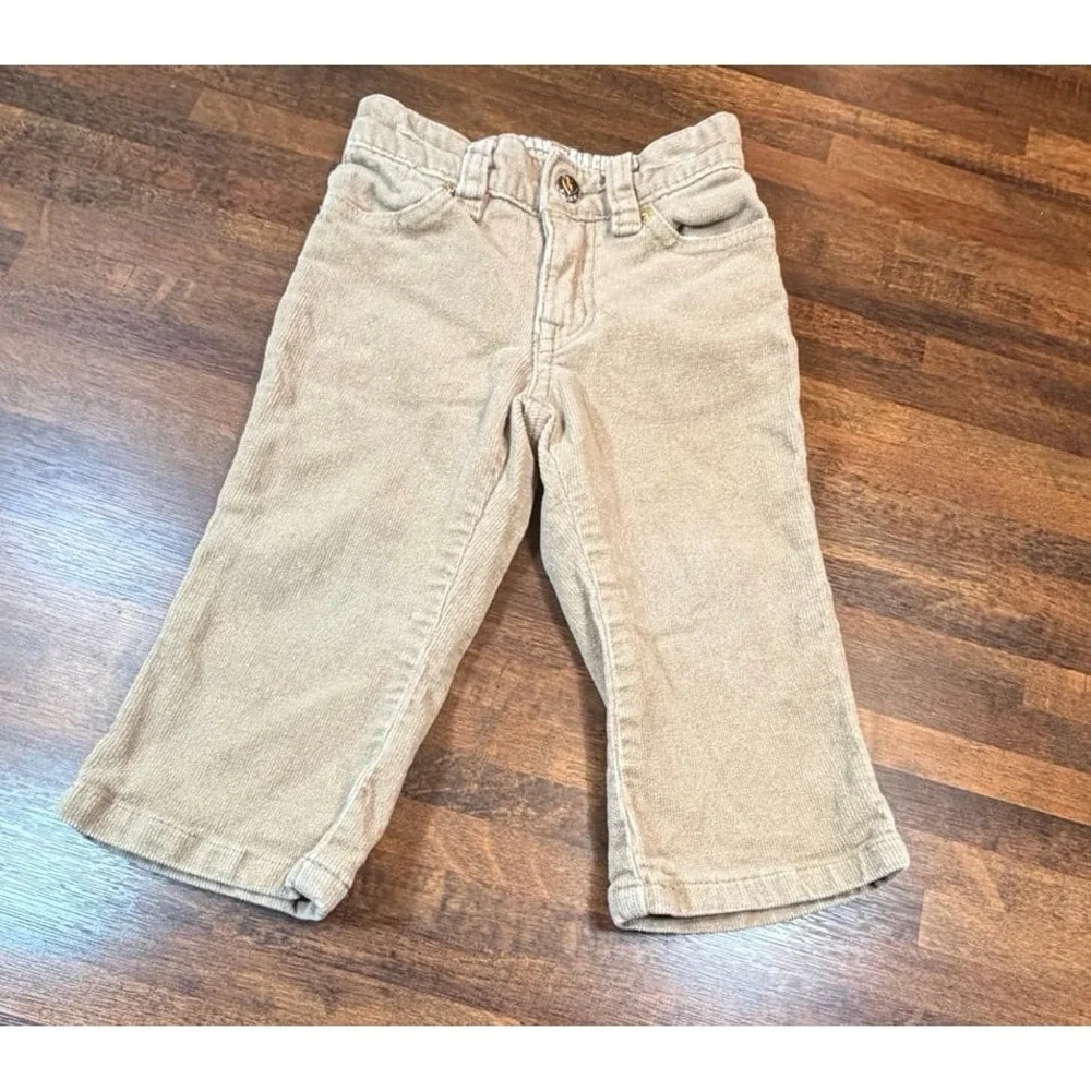 Vintage girls tan corduroy pants with glitter and heart pockets.  Sz 18 months.